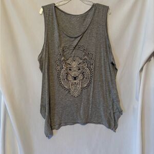 Jessica Simpson 3X Sleeveless Top with Lion Design